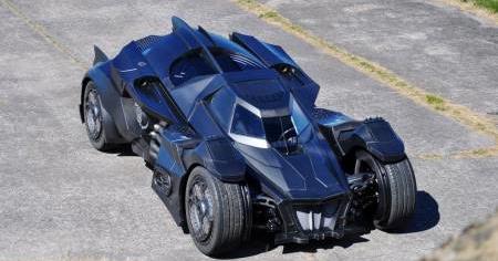 Batmobilt csináltak a Lamborghiniből